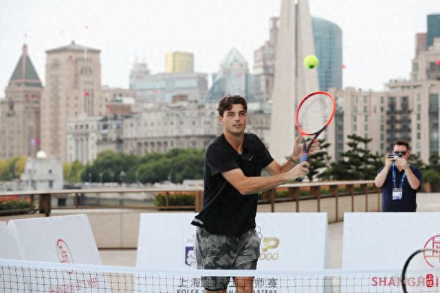 助理教练不 助理教练不